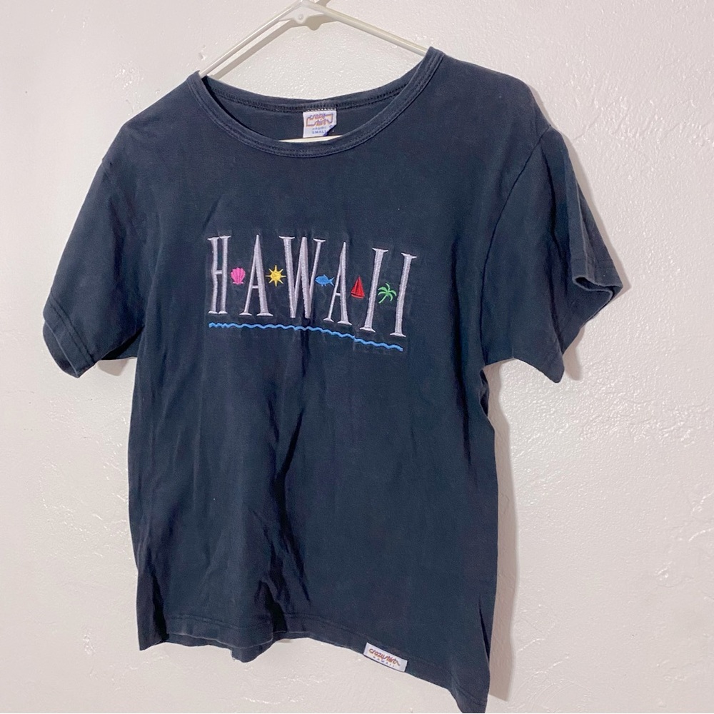 Vintage Crazy Shirt Embroidered Hawaii Graphic Tee Navy /Black Faded Size Small